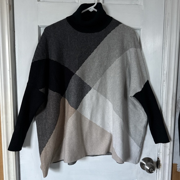 Joseph A Black and Gray Cowl Neck Sweater with Modern Design - Picture 3 of 8